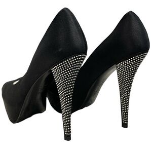 Stuart Weitzman Crystal stiletto peep toe satin platform pumps. Sz7M